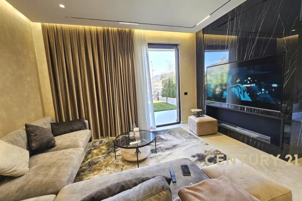 Shtepi me qera 3+1 ne Tirane - 2,000 Euro