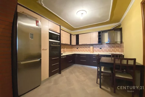 Shtepi me qera 3+1 ne Tirane - 700 Euro