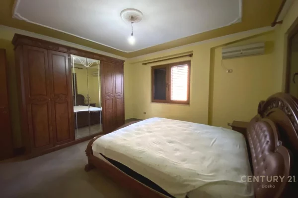 Shtepi me qera 3+1 ne Tirane - 700 Euro