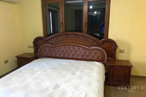 Shtepi me qera 3+1 ne Tirane - 700 Euro