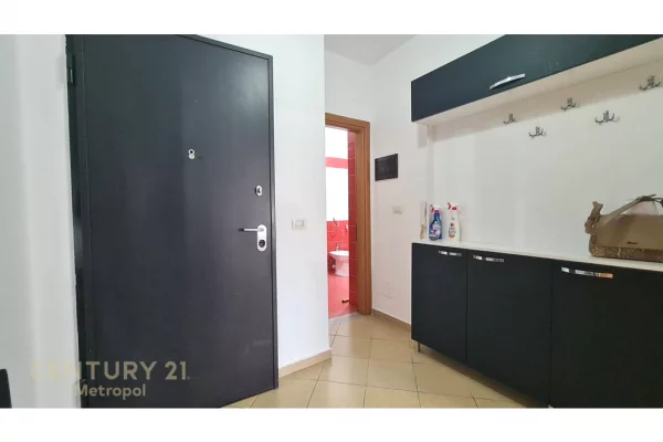 Shtepi ne shitje Apartament ne Tirane, 1+1, Mobilimi Pjeserisht e mobiluar, Pagesa 90,000  Euro.