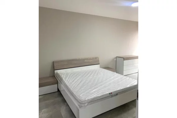 Shtepi me qera 2+1 ne Tirane - 700 Euro