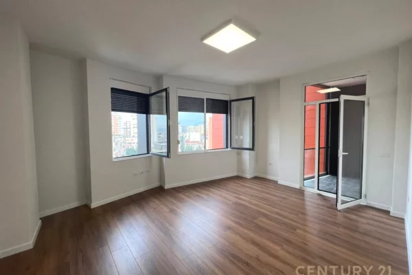 Shtepi me qera Apartament ne Tirane, 3+1, Mobilimi Bosh, pa mobiluar, Pagesa 1,500  Euro.