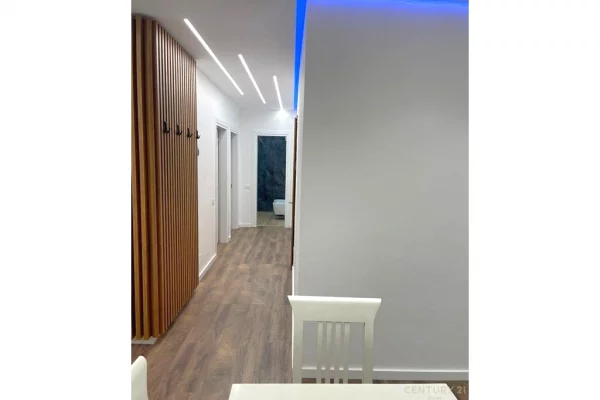 Shtepi me qera Apartament ne Tirane, 2+1, Mobilimi E mobiluar, Pagesa 600  Euro.