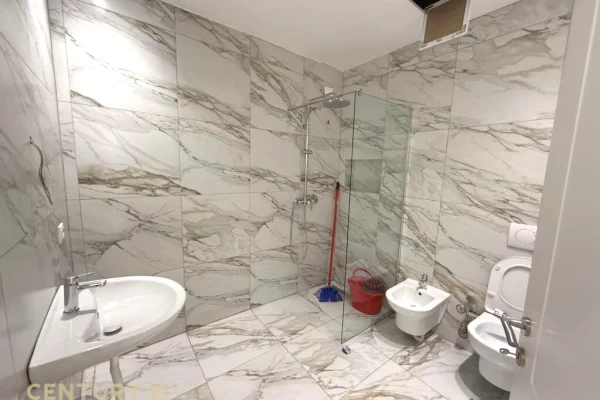 Apartment for sale in Tirana 2+1, Emty