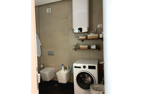 Shtepi me qera Apartament ne Tirane, 1+1, Mobilimi E mobiluar, Pagesa 600  Euro.