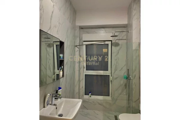 Shtepi me qera Apartament ne Tirane, 1+1, Mobilimi E mobiluar, Pagesa 400  Euro.