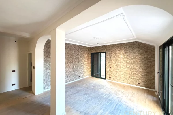 Shtepi me qera Vila Luksoze ne Tirane, 7+1, Mobilimi Bosh, pa mobiluar, Pagesa 3,500  Euro.