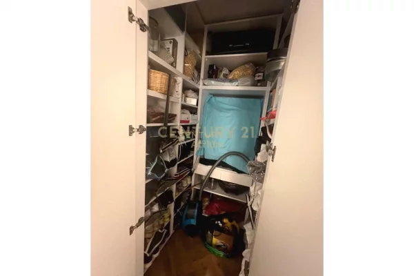 Shtepi ne shitje Apartament ne Tirane, 2+1, Mobilimi E mobiluar, Pagesa 128,000  Euro.