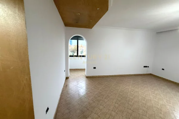 Shtepi ne shitje 2+1 ne Tirane - 225,000 Euro