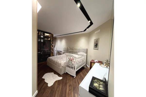 Shtepi ne shitje Apartament ne Tirane, 1+1, Mobilimi E mobiluar, Pagesa 177,000  Euro.