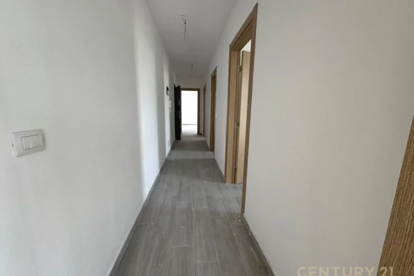 House for Sale 3+1 in Tirana - 128,000 Euro