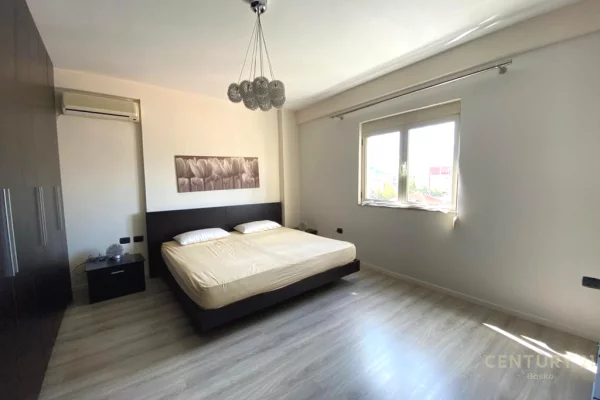 Shtepi ne shitje Apartament ne Tirane, 2+1, Mobilimi Pjeserisht e mobiluar, Pagesa 230,000  Euro.