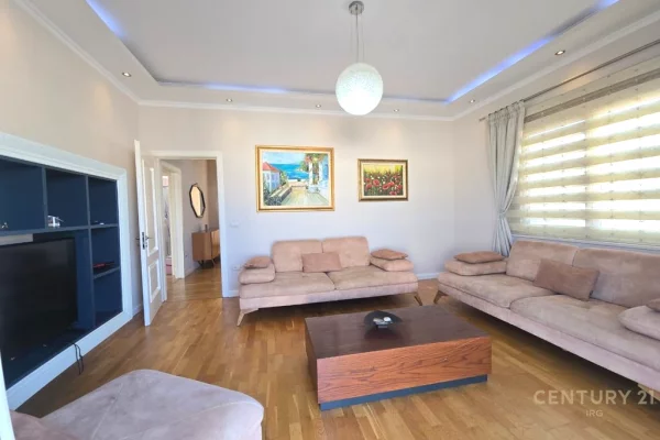 Shtepi ne shitje 2+1 ne Tirane - 310,000 Euro
