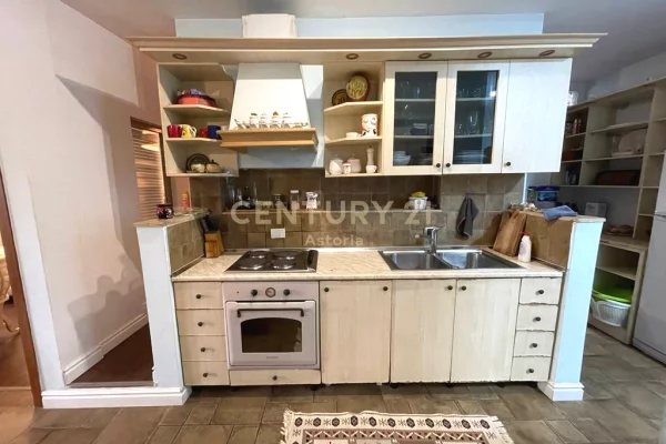 Shtepi ne shitje Apartament ne Durres, 2+1, Mobilimi E mobiluar, Pagesa 187,000  Euro.