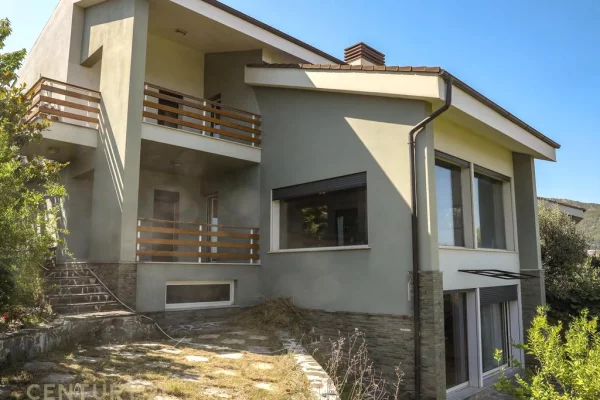 House for Sale 4+1 in Tirana - 1,547,000 Euro