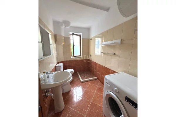 Shtepi me qera Apartament ne Tirane, 2+1, Mobilimi E mobiluar, Pagesa 450  Euro.