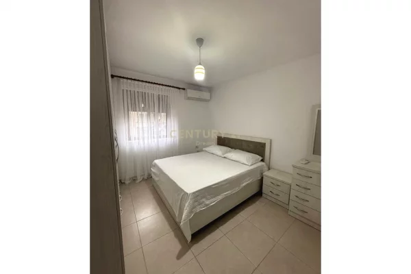 Shtepi me qera Apartament ne Tirane, 2+1, Mobilimi E mobiluar, Pagesa 450  Euro.