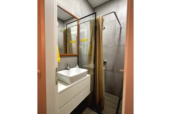 Shtepi me qera Apartament ne Tirane, 1+1, Mobilimi E mobiluar, Pagesa 500  Euro.