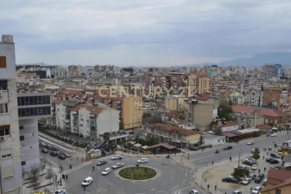 Shtepi me qera Apartament ne Tirane, 2+1, Mobilimi E mobiluar, Pagesa 950  Euro.