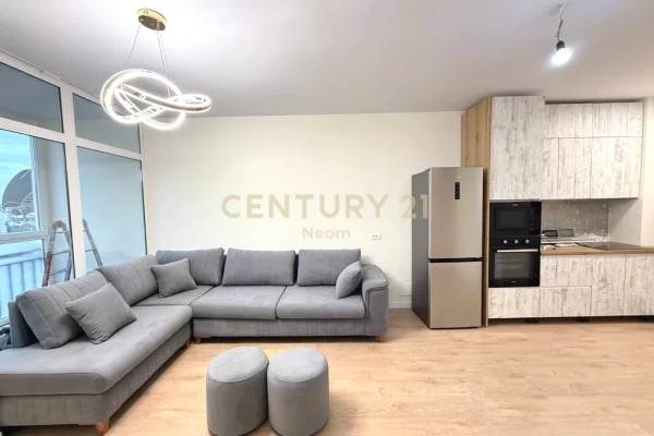 Shtepi me qera Apartament ne Tirane, 2+1, Mobilimi E mobiluar, Pagesa 950  Euro.