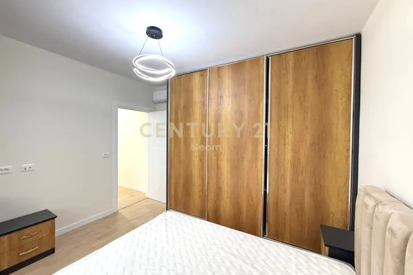 Shtepi me qera Apartament ne Tirane, 2+1, Mobilimi E mobiluar, Pagesa 950  Euro.