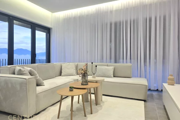 Shtepi me qera 3+1 ne Tirane - 1,700 Euro