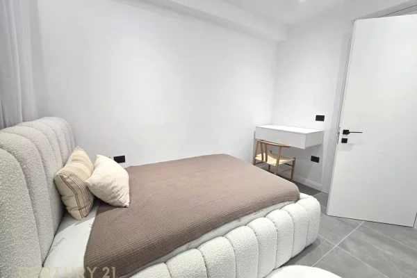 Shtepi me qera Apartament ne Tirane, 3+1, Mobilimi E mobiluar, Pagesa 1,700  Euro.