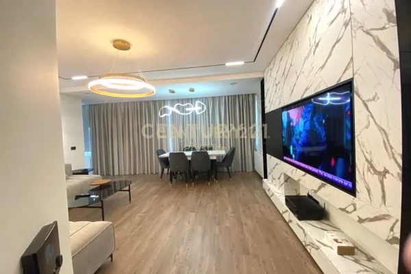 Shtepi me qera 2+1 ne Tirane - 1,700 Euro