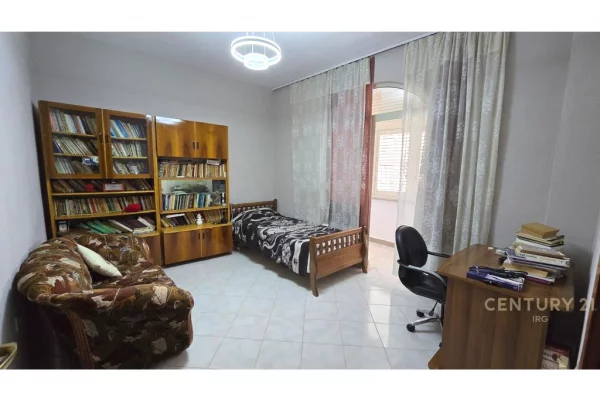 Shtepi me qera 3+1 ne Tirane - 650 Euro