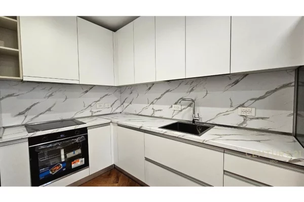 Shtepi me qera 2+1 ne Tirane - 1,500 Euro