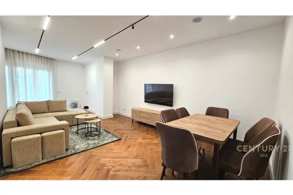 Shtepi me qera 2+1 ne Tirane - 1,500 Euro