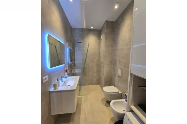 Shtepi me qera Apartament ne Tirane, 2+1, Mobilimi E mobiluar, Pagesa 1,500  Euro.