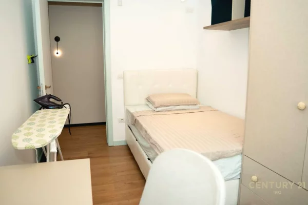 Shtepi me qera Apartament ne Tirane, 3+1, Mobilimi E mobiluar, Pagesa 1,600  Euro.