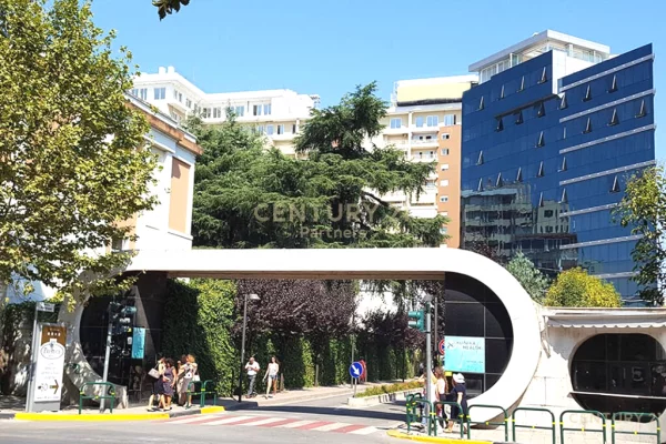 Shtepi me qera 2+1 ne Tirane - 800 Euro