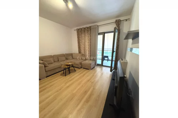 Shtepi me qera 1+1 ne Tirane - 750 Euro