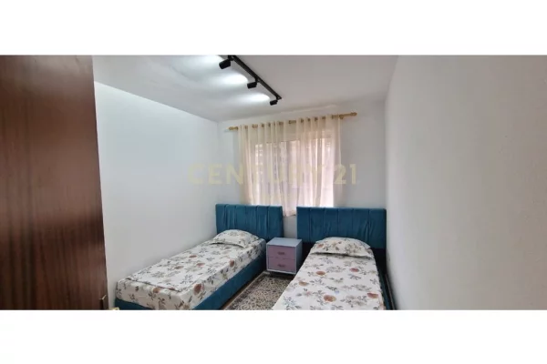 Shtepi ne shitje Apartament ne Tirane, 1+1, Mobilimi E mobiluar, Pagesa 115,000  Euro.