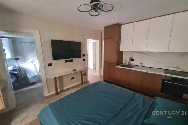 Shtepi me qera Garsoniere ne Tirane - 400 Euro