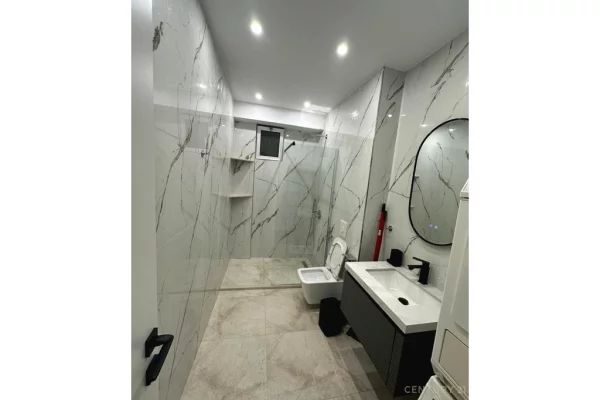 Shtepi me qera Apartament ne Tirane, 1+1, Mobilimi E mobiluar, Pagesa 700  Euro.