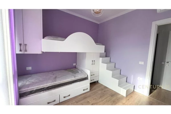 Shtepi me qera Apartament ne Tirane, 2+1, Mobilimi E mobiluar, Pagesa 1,100  Euro.