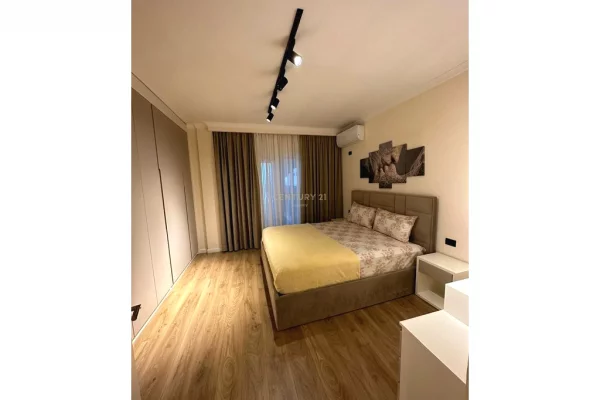 Shtepi me qera Apartament ne Tirane, 2+1, Mobilimi E mobiluar, Pagesa 600  Euro.