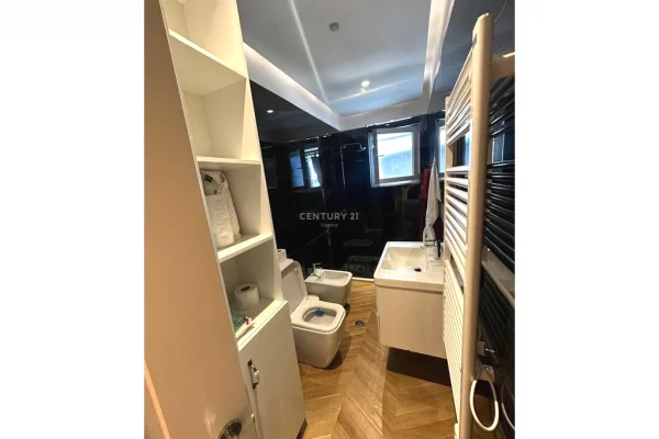 Shtepi me qera Apartament ne Tirane, 2+1, Mobilimi E mobiluar, Pagesa 600  Euro.