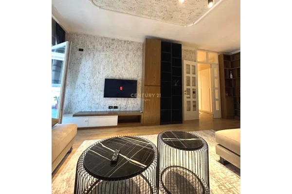 Shtepi me qera 2+1 ne Tirane - 600 Euro