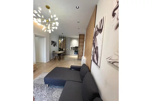 Shtepi me qera 2+1 ne Tirane - 1,500 Euro