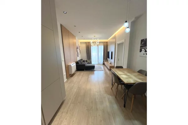 Shtepi me qera 2+1 ne Tirane - 1,500 Euro