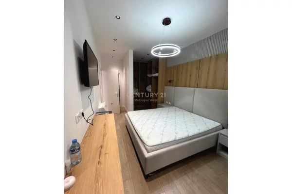 Shtepi me qera Apartament ne Tirane, 2+1, Mobilimi E mobiluar, Pagesa 1,500  Euro.