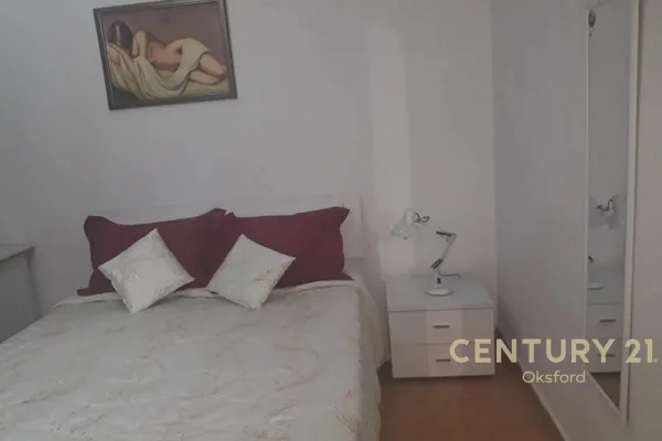 Shtepi ne shitje Apartament ne Tirane, 2+1, Mobilimi E mobiluar, Pagesa 292,500  Euro.