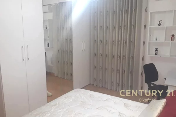 Shtepi ne shitje Apartament ne Tirane, 2+1, Mobilimi E mobiluar, Pagesa 292,500  Euro.