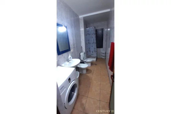 Shtepi ne shitje Apartament ne Tirane, 2+1, Mobilimi E mobiluar, Pagesa 292,500  Euro.