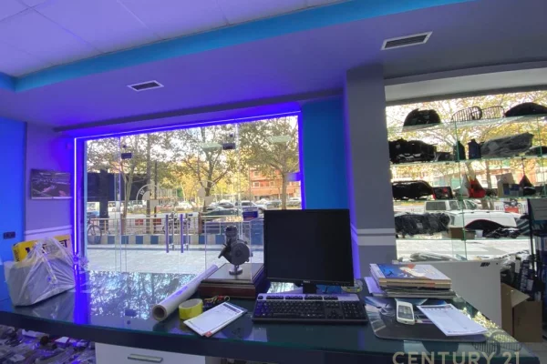 Ambient biznesi ne shitje 3+1 ne Tirane - 262,400 Euro